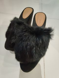 (Category: ) located in . Submitted by dress4five (Listing ID 1376714574, Image 1). Description: .