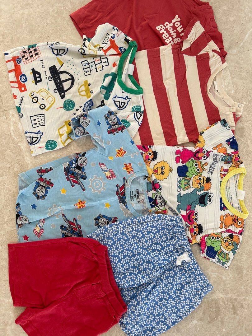 Boy clothes fit 2-3 year old (Category: Babies & Kids Fashion) located in Singapore. Submitted by jay098 (Listing ID 1376649820, Image 2). Description: Includes one branded seed shorts One branded richgi shorts One carters long sleeve .