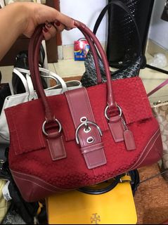 (Kategori: ) berada di . Dikirim oleh declutteringlemariku (ID iklan 1376767906, Gambar 1). Deskripsi: .