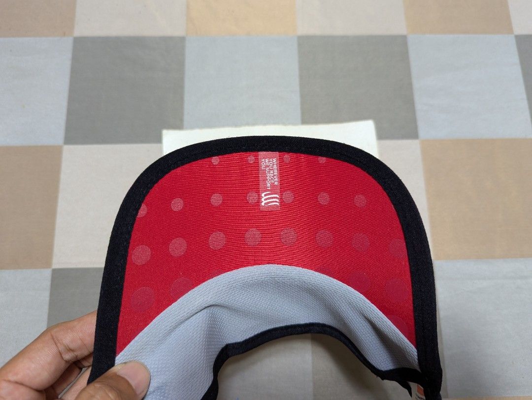 Compressport Running Visor OSFA Slightly Used (Category: Activewear) located in Dagupan City. Submitted by bo0ms (Listing ID 1376662040, Image 2). Description: For sale Compressport Running Visor OSFA Slightly Used in Very Good Condition almost like new, no usability issues, with minimal signs of use, no holes no discoloration no friction marks, Color Black. Price is 680+ Sf sa malayo Item located at Dagupan City Pangasinan Mode of payment via Gc