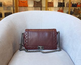 (Category: ) located in . Submitted by luxurydesignerbrands (Listing ID 1376743346, Image 1). Description: .