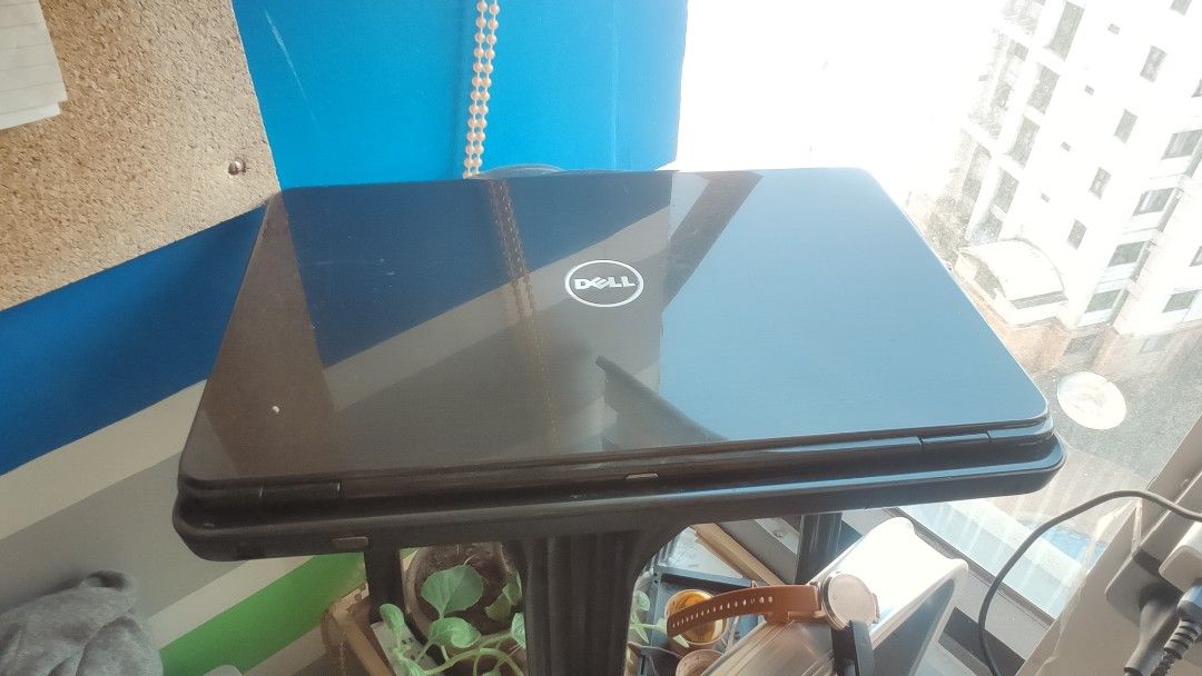 Defective heavy duty laptop with CD port (Category: Laptops & Notebooks) located in Paranaque City. Submitted by roxanne.vds (Listing ID 1376808748, Image 2). Description: buy at your own risk Defective, heavy duty approx 14-15inch.