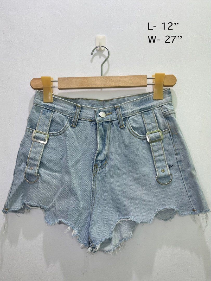 Denim Shorts (Category: Shorts) located in Imus. Submitted by declutterbycad (Listing ID 1376680495, Image 1). Description: .