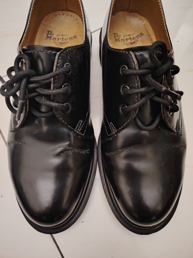 Dr martens 1461 (Category: Dress Shoes) located in San Juan City. Submitted by rob3434 (Listing ID 1376660349, Image 2). Description: Hi All selling my Dr martens. Used for office only. Stopped using due to pandemic and work from home. Size uk7 or us8 mens Can meet up in bgc or ortigas area podium mall.