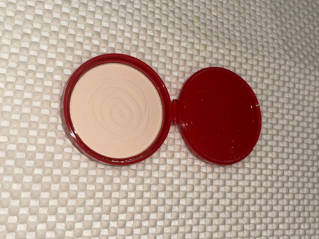 Enigma powder foundation refill ivory (Category: Makeup) located in Las Pinas. Submitted by trishdeclutters (Listing ID 1376697813, Image 3). Description: Bnew never touched the pan Shade: ivory Orig price 400 Rfs: extra .