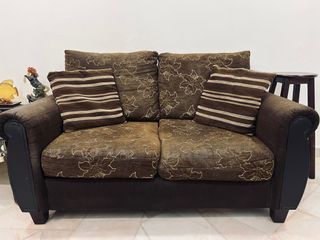 (Category: ) located in . Submitted by PravinPreloved (Listing ID 1376745385, Image 1). Description: .