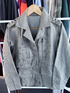 (Kategori: ) berada di . Dikirim oleh rzk_thriftstop (ID iklan 1376683273, Gambar 1). Deskripsi: .