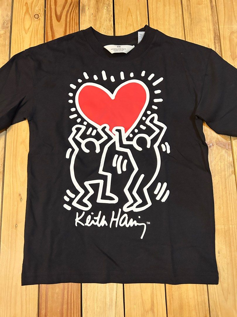 H&M Keith Haring shirt (Category: Babies & Kids Fashion) located in Lipa City. Submitted by lifestyled (Listing ID 1376733126, Image 1). Description: H&M Keith Haring Shirt Size 4-6 y/o Aa-14.5” L- 19” 💯 Authentic Worn Once Condition 9/10 .