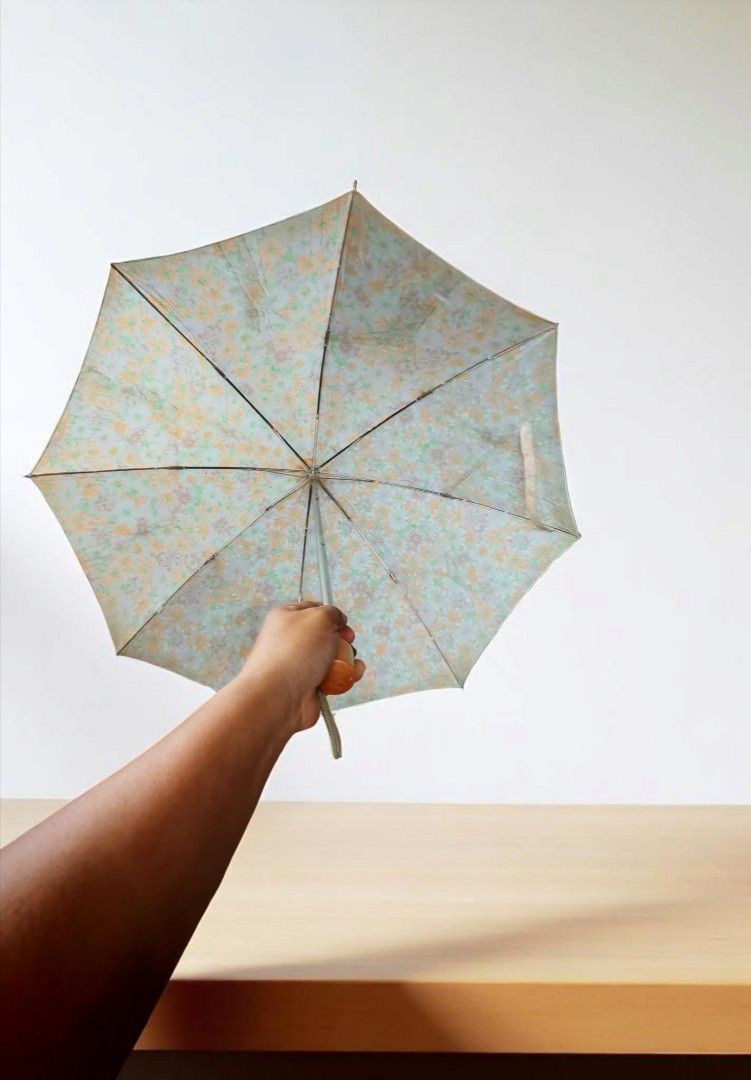 Japan surplus folding umbrella (Category: Umbrellas) located in Quezon City. Submitted by plantcorner (Listing ID 1376627727, Image 2). Description: Need wash po.