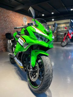 (Category: ) located in . Submitted by Premium.Moto (Listing ID 1318843568, Image 1). Description: .