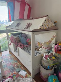 (Category: ) located in . Submitted by arch1402 (Listing ID 1376681576, Image 1). Description: .