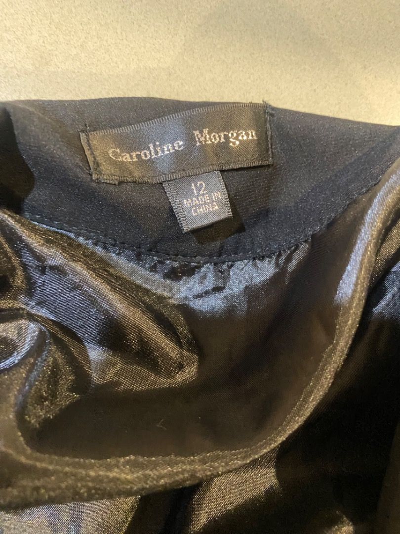 Ladies Skirt- size 12 (Category: Women's Clothes) located in Bacchus Marsh. Submitted by natashadel88714 (Listing ID 1376753982, Image 3). Description: Ladies Skirt Size 12 Ruffle detail Stud .