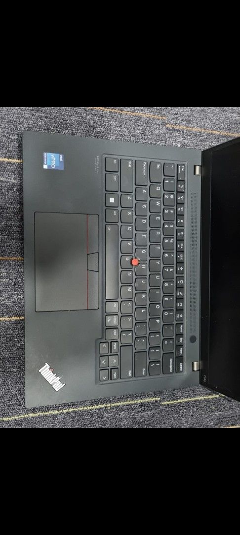 Lenovo x13 Gen 3 | i7-12 gen | 32gb ram | 512gb ssd (Category: Laptops & Notebooks) located in Singapore. Submitted by bleencs (Listing ID 1376785591, Image 3). Description: .