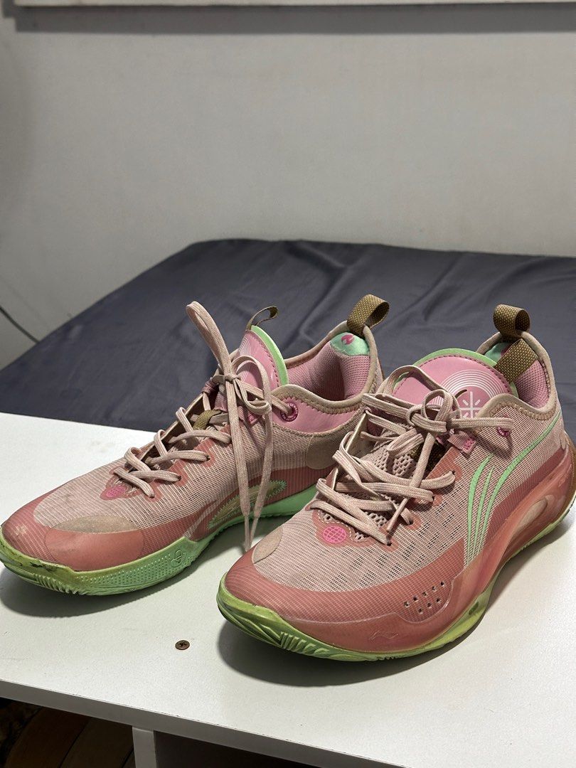 Li-ning Way of Wade 808 (Category: Sneakers) located in Manila. Submitted by ramndz (Listing ID 1376703613, Image 2). Description: Li-Ning Way of Wade 808 Condition 9/10 (just needs cleaning, natambak lang sa closet) With box ‼️Price negotiable ‼️ MOP: Gcash, GoTyme MOD: J&T, Lalamove.