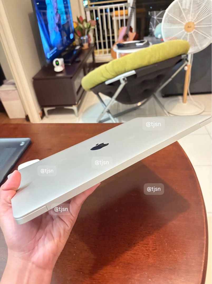 M1 MacBook Air (8GB | 512 SSD with free magic mouse) (Category: Laptops & Notebooks) located in Quezon City. Submitted by tjsn.hvc (Listing ID 1376794559, Image 3). Description: M1 MacBook Air (8GB | 512 SSD with free magic mouse) Specs: Apple M1 Chip 8GB Unified Memory 512GB Storage 13.3-inch macOS: Sequoia 15.5 95% Battery Health 47 cycle count Inclusions: *Type-C Chord *Case *Free Apple Magic Mouse (worth 4,500) *Screen Protector installed sin