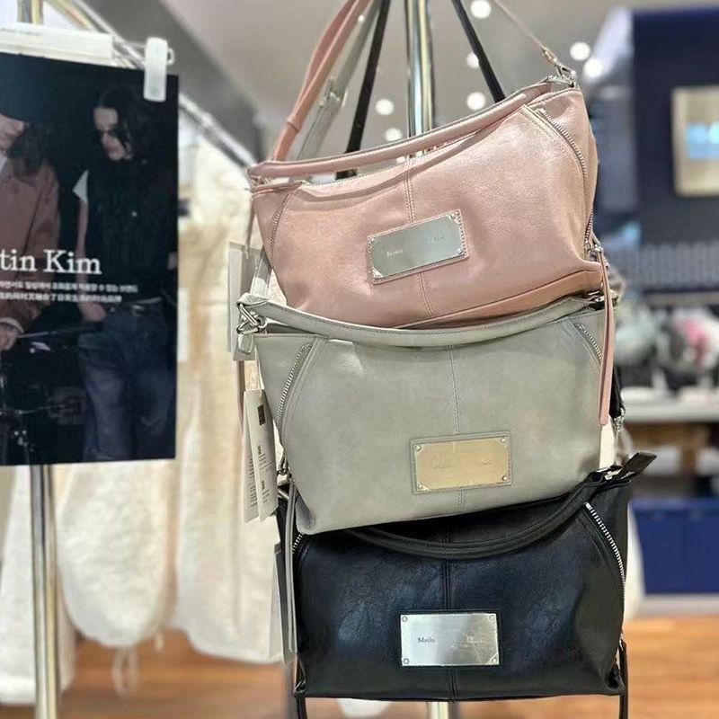 【Matin kim】 Side Zipper Two Way Bag 3色 後面有實物圖/3色🖤🩶🩷/2 sizes)MATIN KIM SIDE ZIPPER TWO WAY