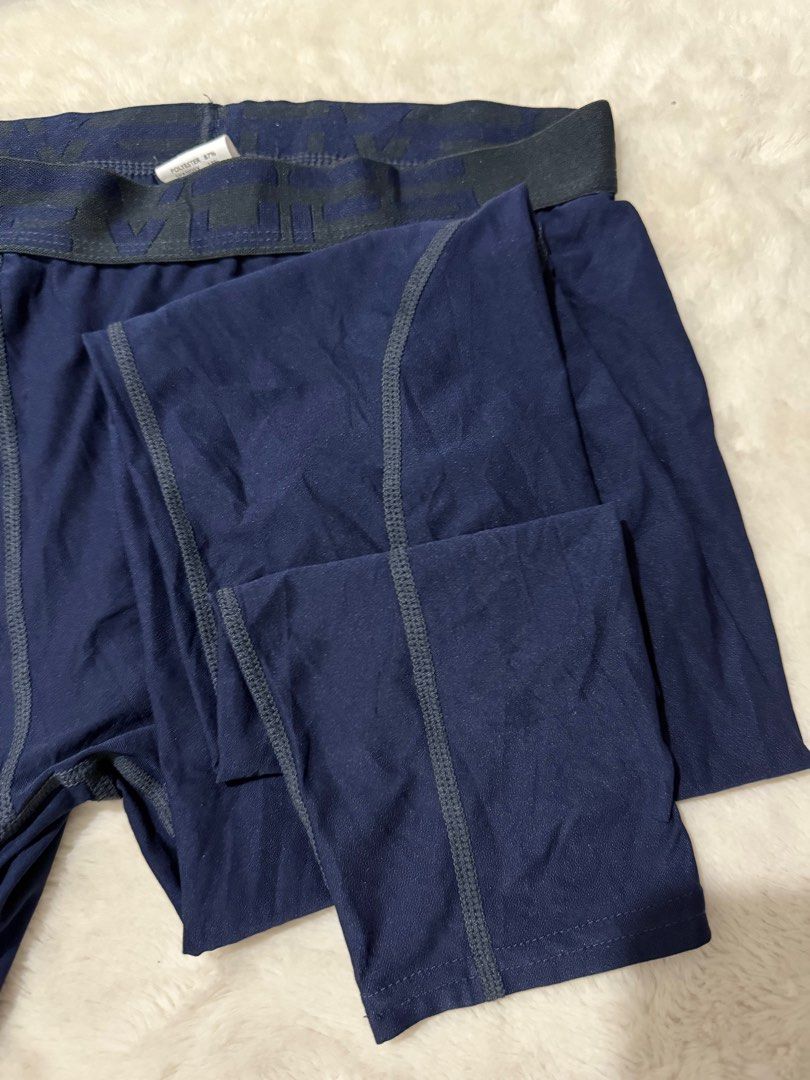 Devops Compression Pants (Category: Activewear) located in Manila. Submitted by meisu_mnl (Listing ID 1376745093, Image 3). Description: 🔥 Devops Compression Pants 🔥 Excellent condition / Like New athletic leggings perfect for gym, running, training or sports. Brand: Devops Size: Large Waist: 28-34 inches Length: 34 inches Color: Navy Blue Condition: Like New ✔ Stretchable compression fabric ✔ Lightweight and breathable ✔ Comfortable athletic f