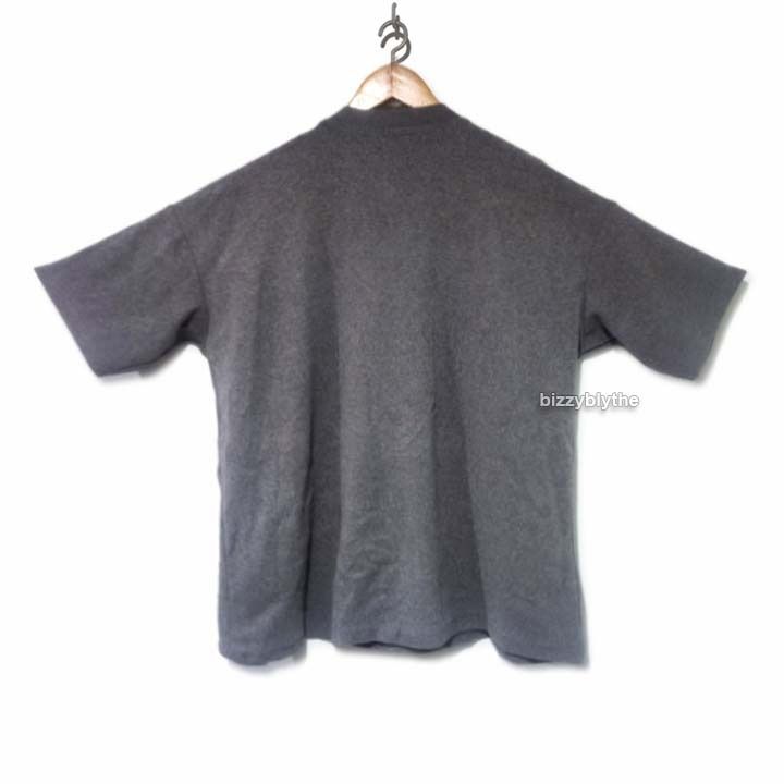 MICKEY AND THE GANG (Category: Tshirts & Polo Shirts ) located in Taguig. Submitted by bizzywizzy (Listing ID 1376767815, Image 2). Description: Mickey And Friends Plus Size Grey Tee width: 24" length: 27" issue: crack print see pictures for details this valuable stuff is for you dm | pm : to purchase | offer | questions. payment : bank | cash | gcash no return | no exchange. PLEASE MANAGE YOUR EXPECTATIONS..