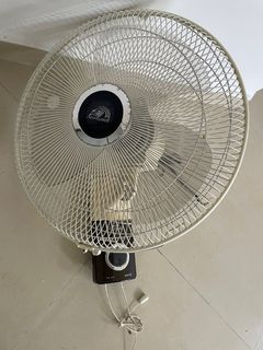 (Category: ) located in . Submitted by anghboon (Listing ID 1376654437, Image 1). Description: .