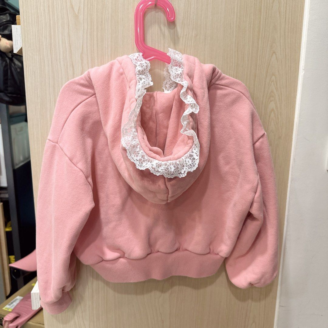 由 zitahuang (刊登 ID 1376798237，圖片 3) 提交，位於 桃園市 (Taoyuan) 的 正韓momo ann 外套 (類別：嬰兒及兒童流行時尚)，說明：。