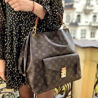 (Category: ) located in . Submitted by shoptaketwobazaar (Listing ID 1376686424, Image 1). Description: .