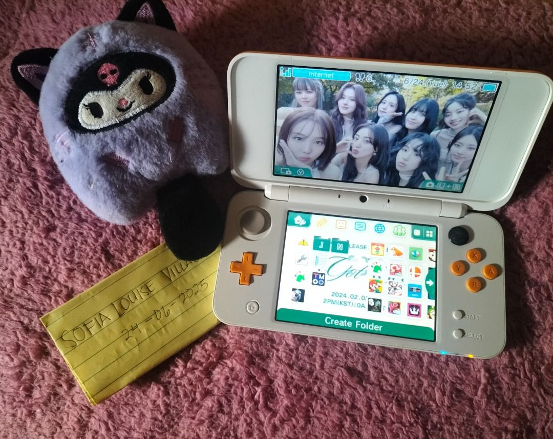 Nintendo 2DS XL (Category: Nintendo) located in Angono. Submitted by pricefield4ever (Listing ID 1376693997, Image 1). Description: Nintendo 2DS XL - 🟡 ⚪ Looking for a new home for my well-loved 2DS XL! (´｡• ᵕ •｡`) It’s in good condition and works perfectly~ ♡ Jailbroken (CFW installed with tons of games) ♡ 32GB SD card included ♡ With stylus pen & original charger ♡ Comes with a clear protective case ♡ Battery lasts long, no issues ♡ Minor sign