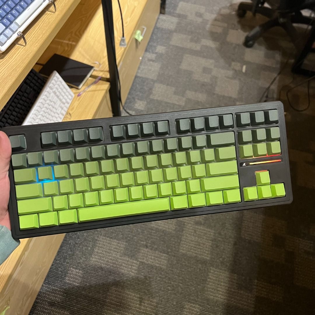 Onhand🌟 Attack Shark M87 PRO V2 Wireless/Tri Mode Gaming keyboard! (Category: Computer Keyboard) located in Manila. Submitted by gigaware (Listing ID 1376630746, Image 1). Description: Onhand🌟 Attack Shark M87 PRO V2 Wireless/Tri Mode Gaming keyboard! 💵Price: 2,500 only! SPECIFICATIONS: Model: M87PRO V2 Brand: Attack Shark Hot-Swappable: Yes, 3/5 pin switches compatible Switch: Pre-Lubed OTEMU Linear White Jade Switch Layout: 80% ANSI Number o