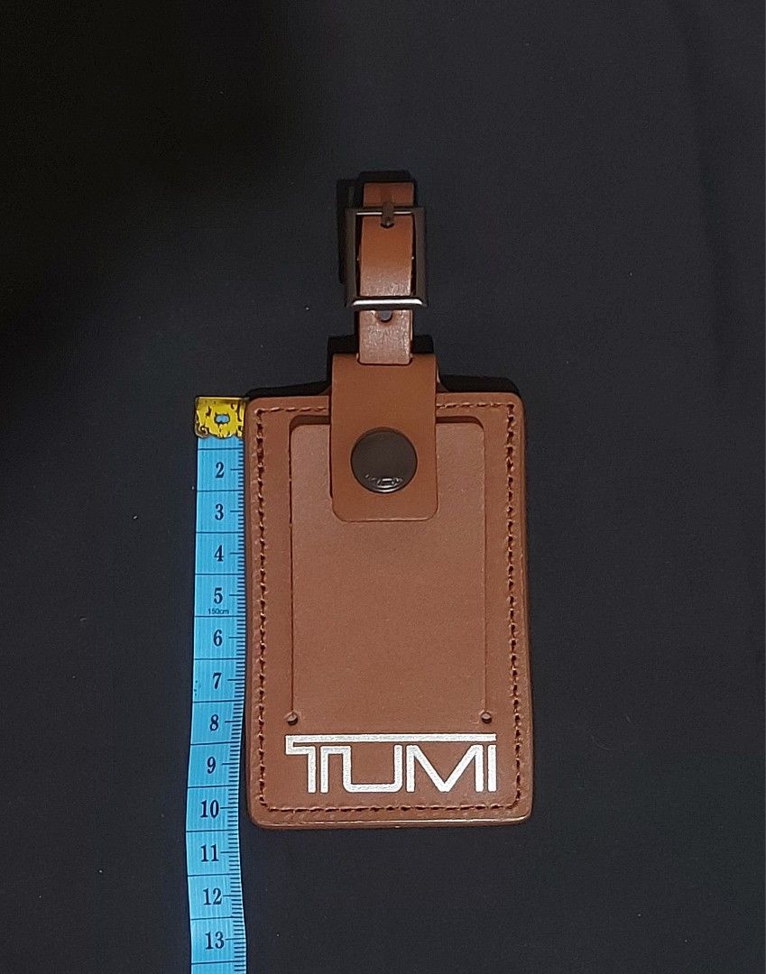 Original TUMI Leather Luggage Tag Brown (Category: Luxury Accessories) located in Pasay City. Submitted by itemsforsale00 (Listing ID 1376803176, Image 3). Description: - Gcash payments only. - Delivery fee is shouldered by buyer. (Lalamove) - Metro Manila Area Only - NO Return. NO Exchange..