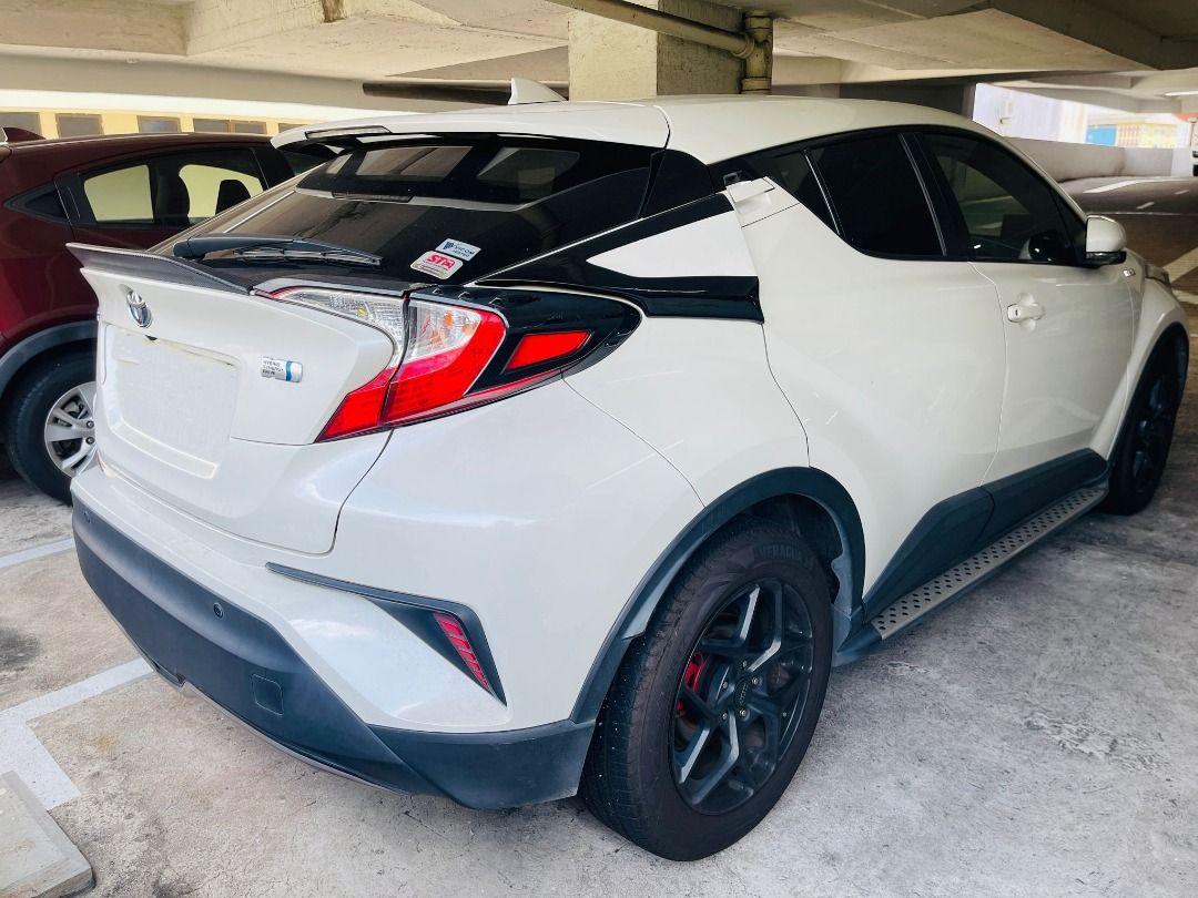 PHV / TOYOTA CHR HYBRID (DEPOSIT DRIVE AWAY)62872685643009112