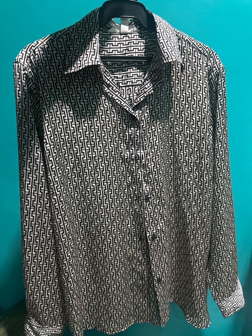 Printed Button Down Long Sleeve Polo Retro Funky Unisex (Category: Longsleeves) located in Manila. Submitted by axelesh (Listing ID 1376744825, Image 1). Description: Used once for an event. Declutter moving out EUR S US S Loose fit J&T Shipping Metro Manila : 65 PHP VISMIN : 150 PHP.