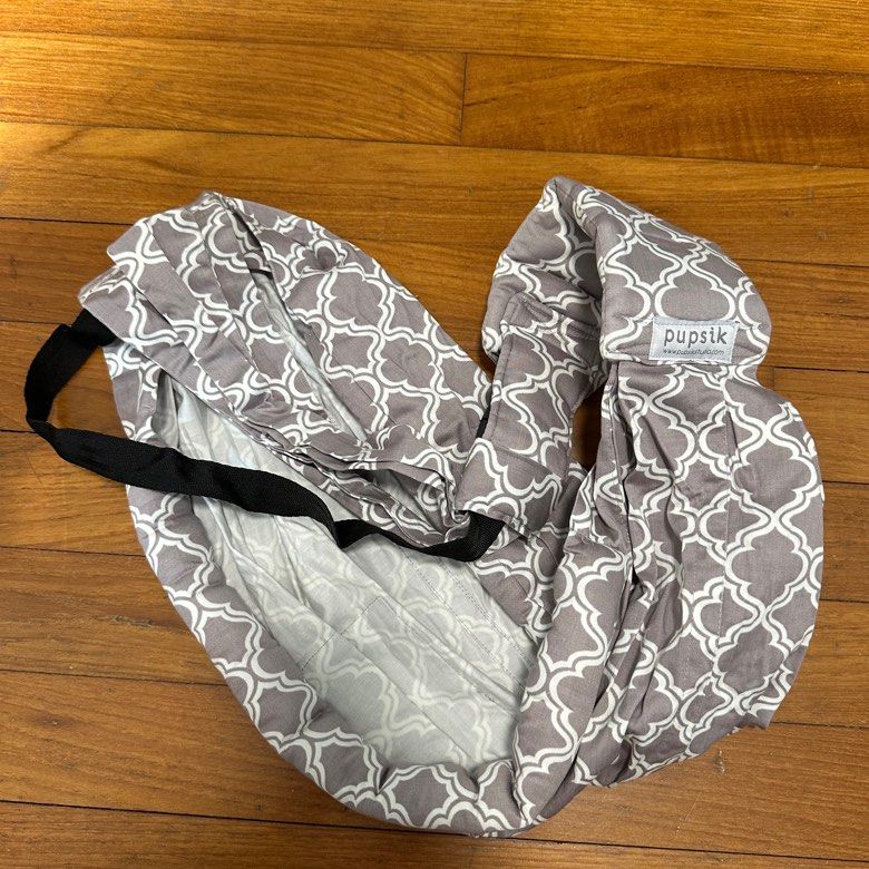 Pupsik ajustable sling, Babies Kids, Going Out, Carriers