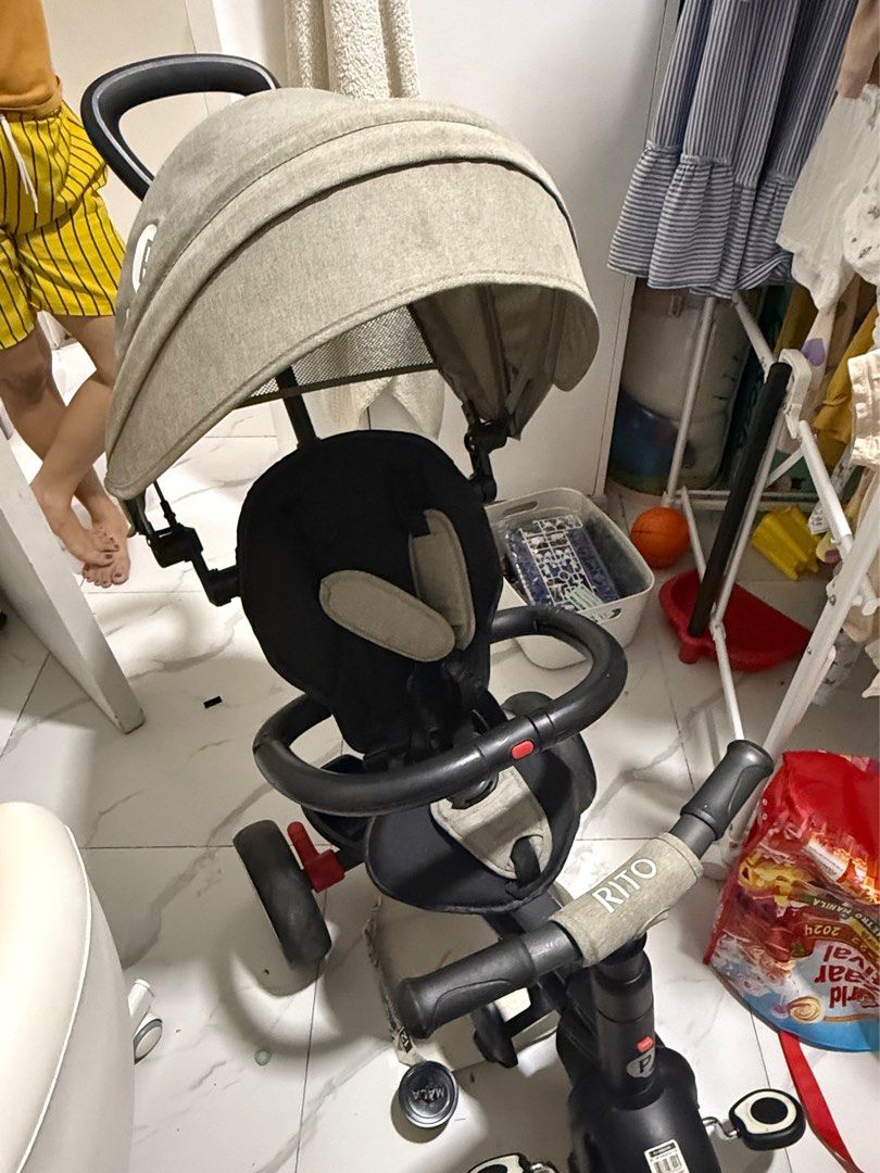 QPlay Rito Star Folding Trike (Category: Strollers) located in Manila. Submitted by whenmommyandbabygrowup (Listing ID 1376775380, Image 2). Description: The QPlay Rito Star Folding Trike grows with your child from 10 months to 6 years, offering a safe and fun riding experience with its foldable design. It features 10-inch front and 8-inch rear EVA wheels, linked rear brakes for safety, and a sturdy 25kg weight capacity. Mama, enjoy stress-free o
