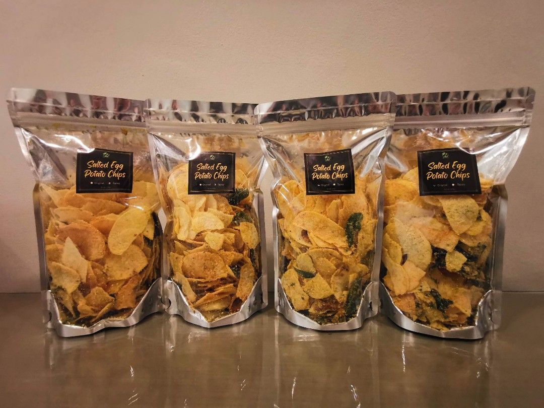 Salted Egg Potato Chips (Category: Other Food & Drinks) located in Manila. Submitted by patrickbl69019 (Listing ID 1376717477, Image 3). Description: Please read before you order! * Chat the seller first if there are any queries about the product. * All items are in good condition, the seller will notify the buyer if the item has a flaw. * Color may vary due to lighting. * We have one stock per item. * Payment Method: Gcash or Metrobank *Delivery