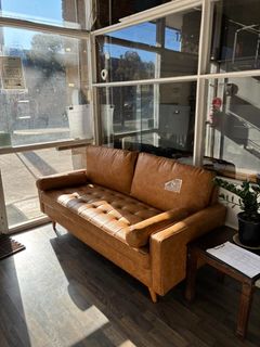 (Category: ) located in . Submitted by priceworthfurniture (Listing ID 1376811177, Image 1). Description: .