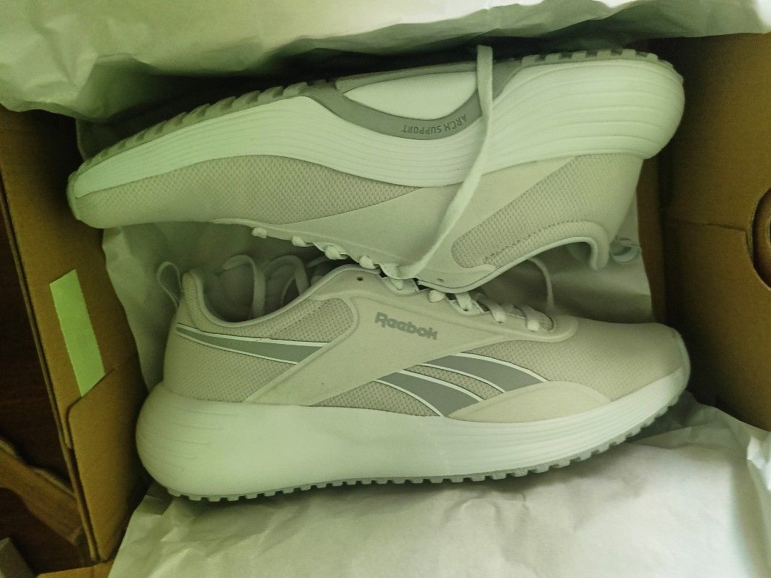 Sepatu Reebok Lite 4 plus Original, Fesyen Wanita, Sepatu di Carousell