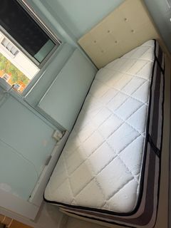 (Category: ) located in . Submitted by nhsnowshare (Listing ID 1376633644, Image 1). Description: .