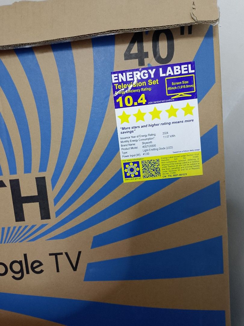 SKYWORTH 40" Smart TV (Category: TV) located in Caloocan City. Submitted by brifaj (Listing ID 1376748128, Image 3). Description: Original Price - 16,990 DETAILS: LED-40STG5500 SKYWORTH 40``GOOGLE 2K FHD TV Complete w/ box (User's Manual, Remote, Batteries, and wall bracket) ** For interested buyer, please PM me **.
