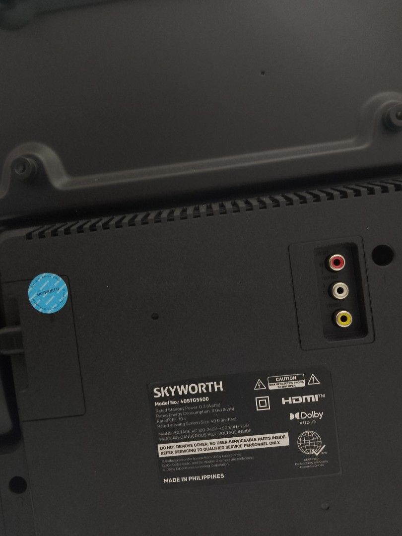 SKYWORTH 40" Smart TV (Category: TV) located in Caloocan City. Submitted by brifaj (Listing ID 1376748128, Image 2). Description: Original Price - 16,990 DETAILS: LED-40STG5500 SKYWORTH 40``GOOGLE 2K FHD TV Complete w/ box (User's Manual, Remote, Batteries, and wall bracket) ** For interested buyer, please PM me **.
