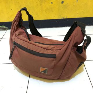 (Kategori: ) berada di . Dikirim oleh submarket (ID iklan 1376737865, Gambar 1). Deskripsi: .