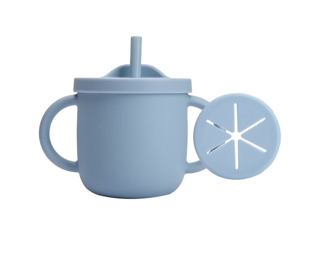 Snapkis Sippy Cup (Category: Weaning & Toddler Feeding) located in Singapore. Submitted by stxy_2606 (Listing ID 1376779484, Image 1). Description: .
