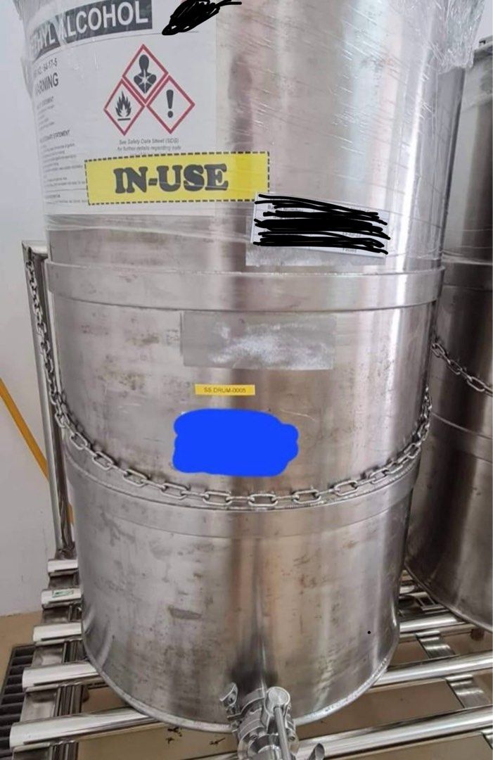 Stainless Steel Drum (Category: Industrial Equipment) located in Marikina City. Submitted by cristelramos_ (Listing ID 1163442368, Image 1). Description: Item: 316 Stainless steel Drum Drum Head type: Closed Head Drum Volume Capacity: 200L Primary Drum Material: 316 Material Thickness: 2mm Note: Currently used as storage for alcohol.