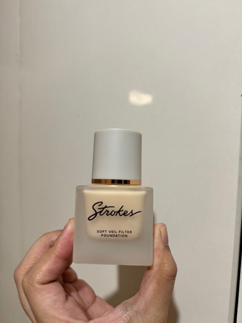 Strokes Veil Filter Foundation Light 01 (Category: Makeup) located in Manila. Submitted by preloved.nichole (Listing ID 1376750561, Image 1). Description: Used twice only and bought this June 07 RFS: not my shade Shipping through Lalamove shouldered by the buyer Loc: SJDM Bulacan.