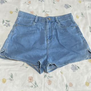 (Category: ) located in . Submitted by itemsbyg (Listing ID 1376630096, Image 1). Description: .