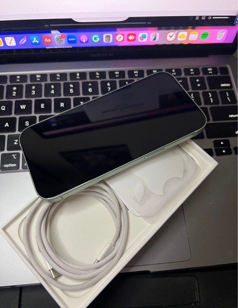 Iphone 15 powermac (Category: iPhone 15 Series) located in Pasig City. Submitted by rmark (Listing ID 1376650851, Image 3). Description: With box and connector. Also with Orig cases and branded screen protector worth 500. Upgrade.