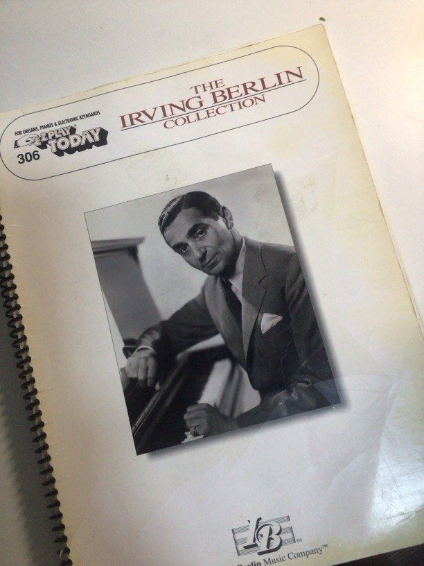 The Irving Berlin Collection Piano notes and chord guide (Category: Storybooks) located in Las Pinas. Submitted by TWMall (Listing ID 1376728264, Image 1). Description: Great for beginners to recognize notes with a chord guide!! Preloved so please manage your expectations!!! Grab or Lalamove transactions only :) Buyer will book and shoulder shipping fee .