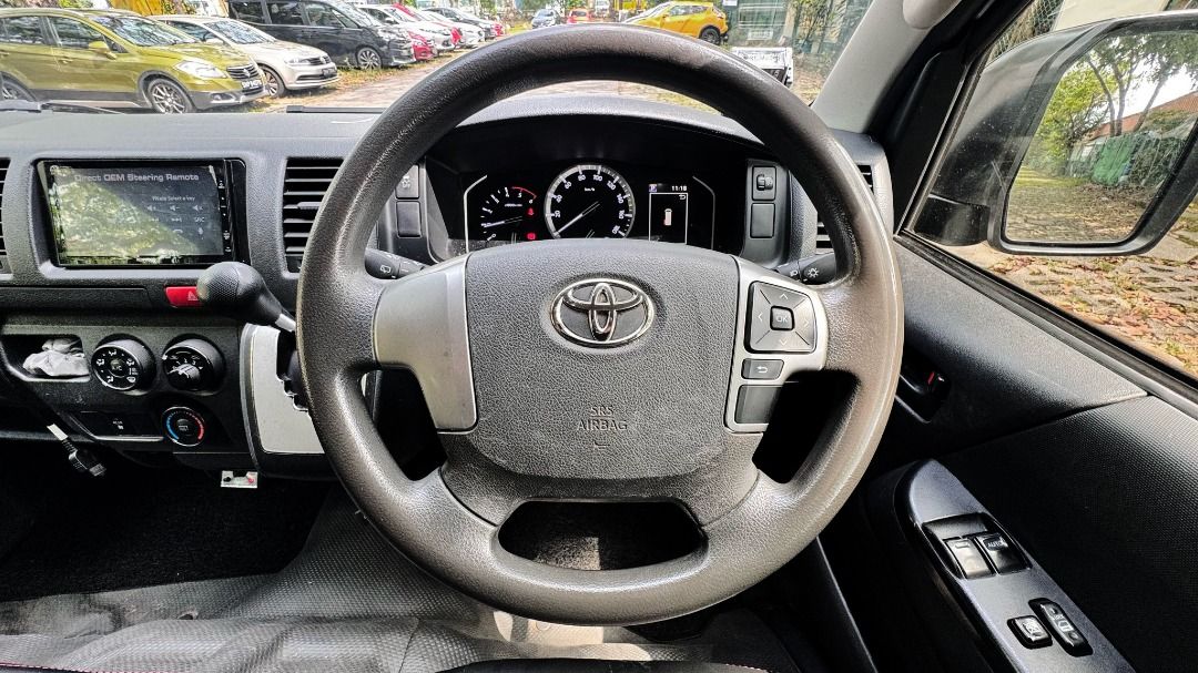 Toyota Hiace 2.8 DX Auto62872685417601114