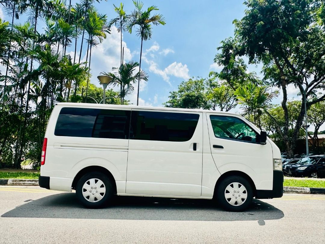 Toyota Hiace 2.8 DX Auto62872685373314111