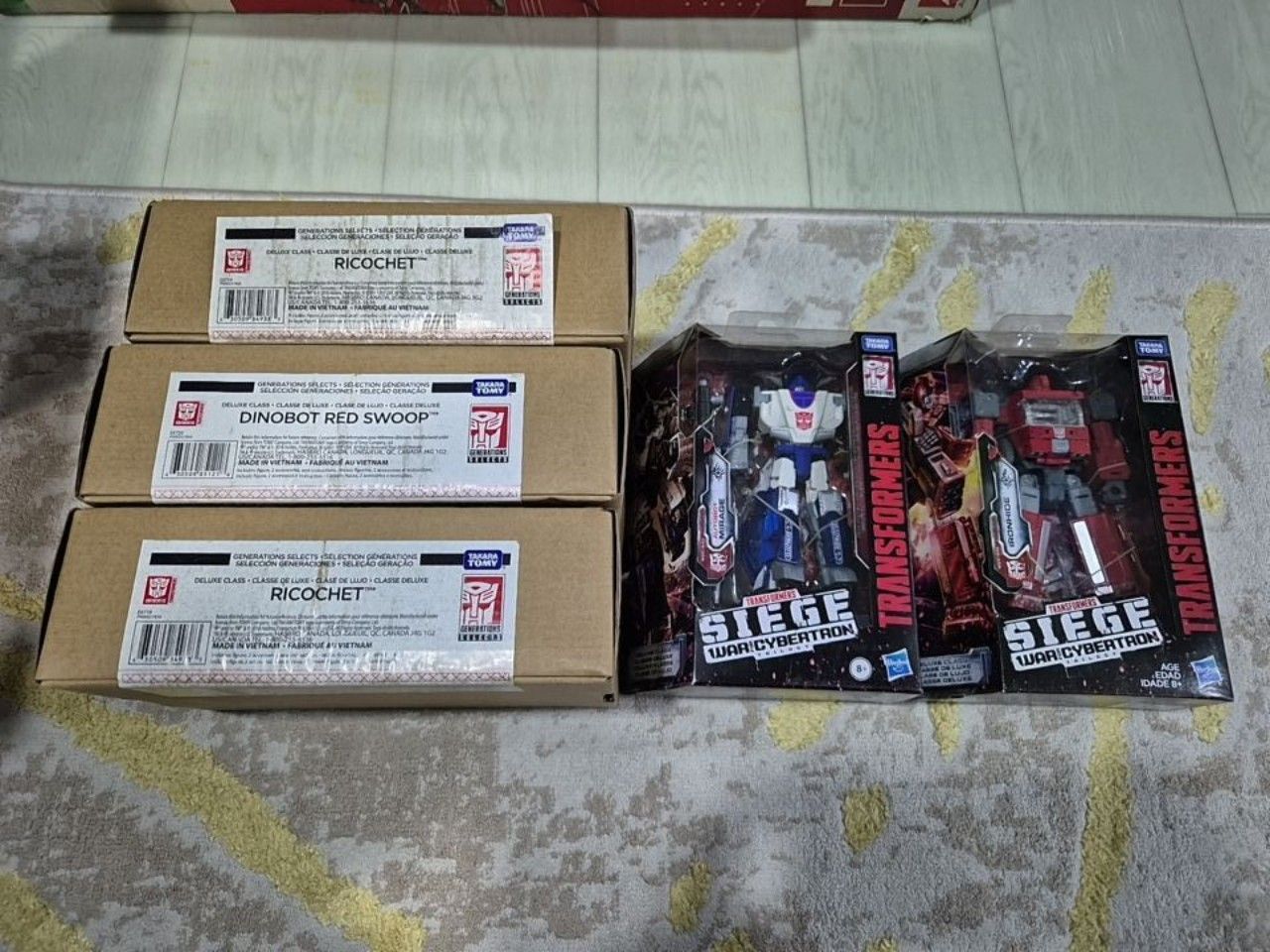 Transformers Generations (Category: Toy Figures) located in Singapore. Submitted by vkkaru (Listing ID 1376790997, Image 1). Description: Transformers Generations. New in original packaging. Perfect condition. A great collectible! Autobot Mirage Ricochet ( left 1 piece) Dinobot Red Swoop (sold) Ironhide (sold).