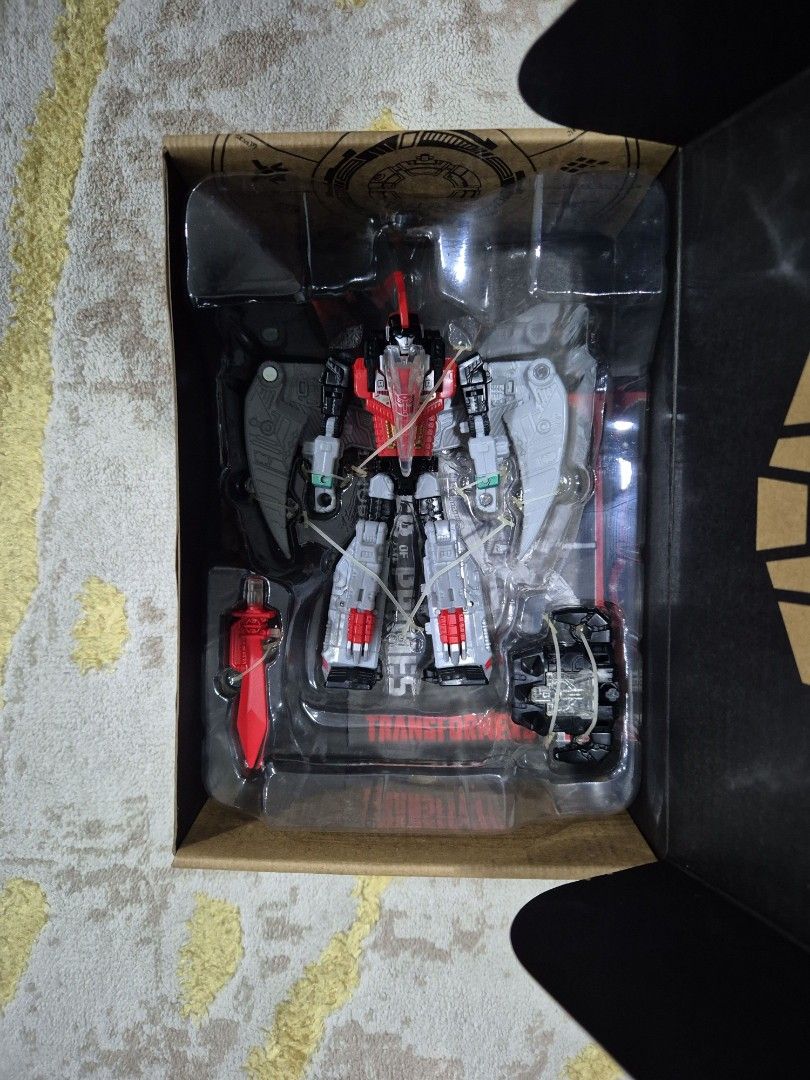 Transformers Generations (Category: Toy Figures) located in Singapore. Submitted by vkkaru (Listing ID 1376790997, Image 5). Description: Transformers Generations. New in original packaging. Perfect condition. A great collectible! Autobot Mirage Ricochet ( left 1 piece) Dinobot Red Swoop (sold) Ironhide (sold).