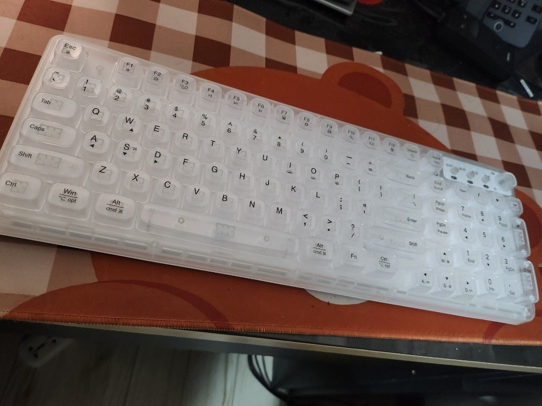 Transparent ice mechanical keyboard (Category: Printers, Scanners & Copiers) located in Las Pinas. Submitted by prettychat (Listing ID 1376791191, Image 3). Description: Highly transparent wireless, Bluetooth, USB mechanical keyboard RGB full color backlight..never been used, it was bought for 1061. 00 selling for 850 only... Still inside the box Rfs: it was given to me as a gift but I am not used to mechanical keyboard.
